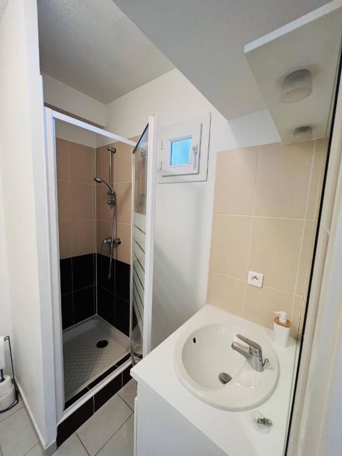 Studio Le 2, Free Parking, Free Wifi, Transports Apartamento Nîmes Exterior foto