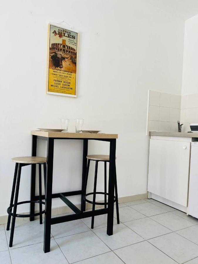Studio Le 2, Free Parking, Free Wifi, Transports Apartamento Nîmes Exterior foto
