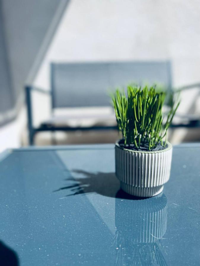 Studio Le 2, Free Parking, Free Wifi, Transports Apartamento Nîmes Exterior foto